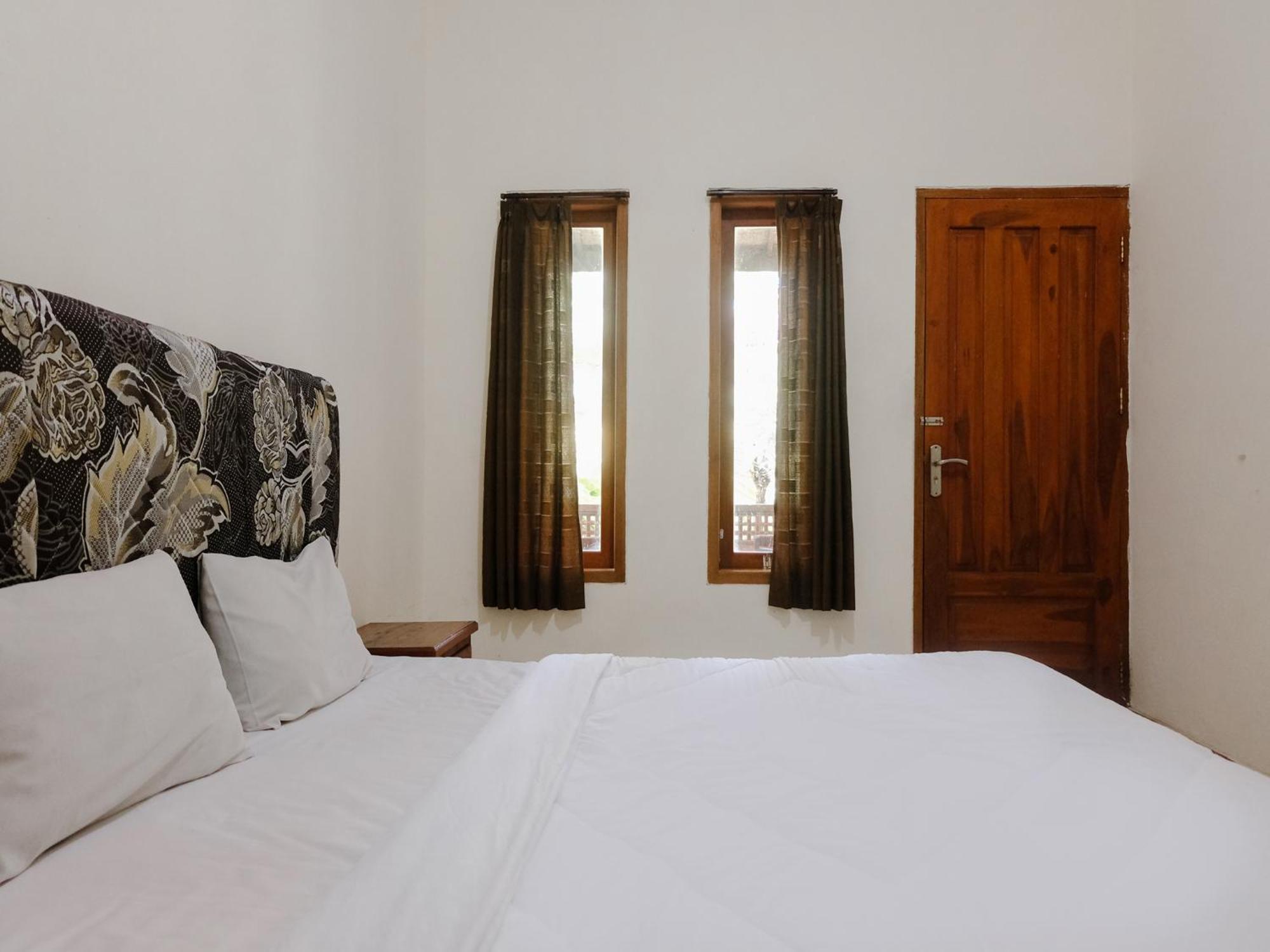 Hotel Mahkota Plengkung Banyuwangi  Zimmer foto